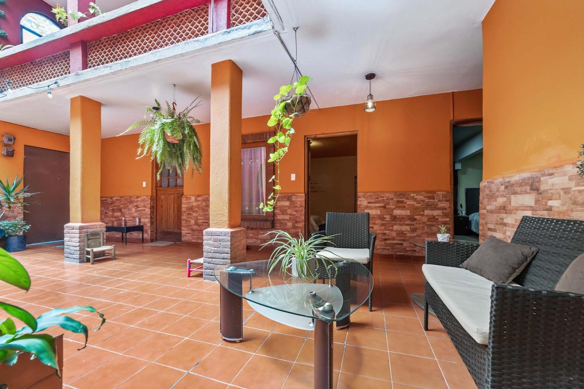 Charming 2-Bedroom Retreat In Lomas De Bezares مدينة مكسيكو المظهر الخارجي الصورة