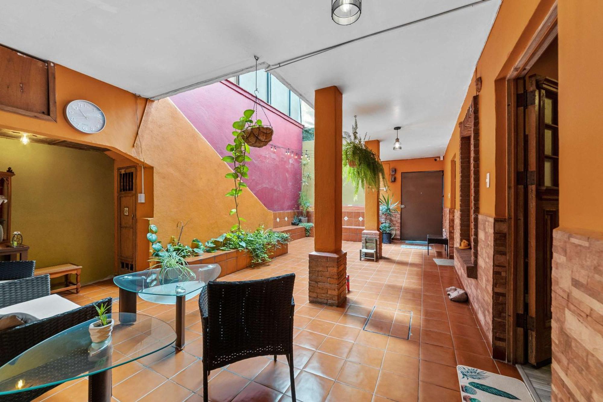 Charming 2-Bedroom Retreat In Lomas De Bezares مدينة مكسيكو المظهر الخارجي الصورة